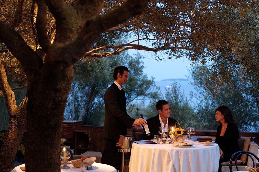 Hotel Capo D'Orso Thalasso & Spa Palau Restoran fotoğraf